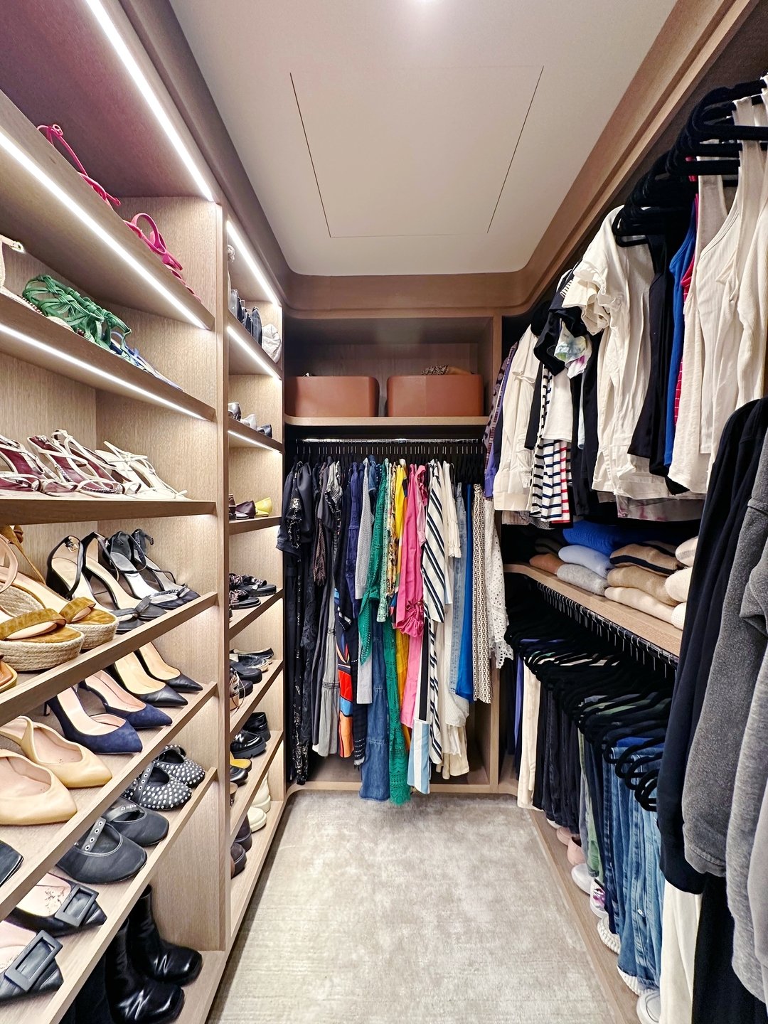Fashionable clothing rack or open closet display