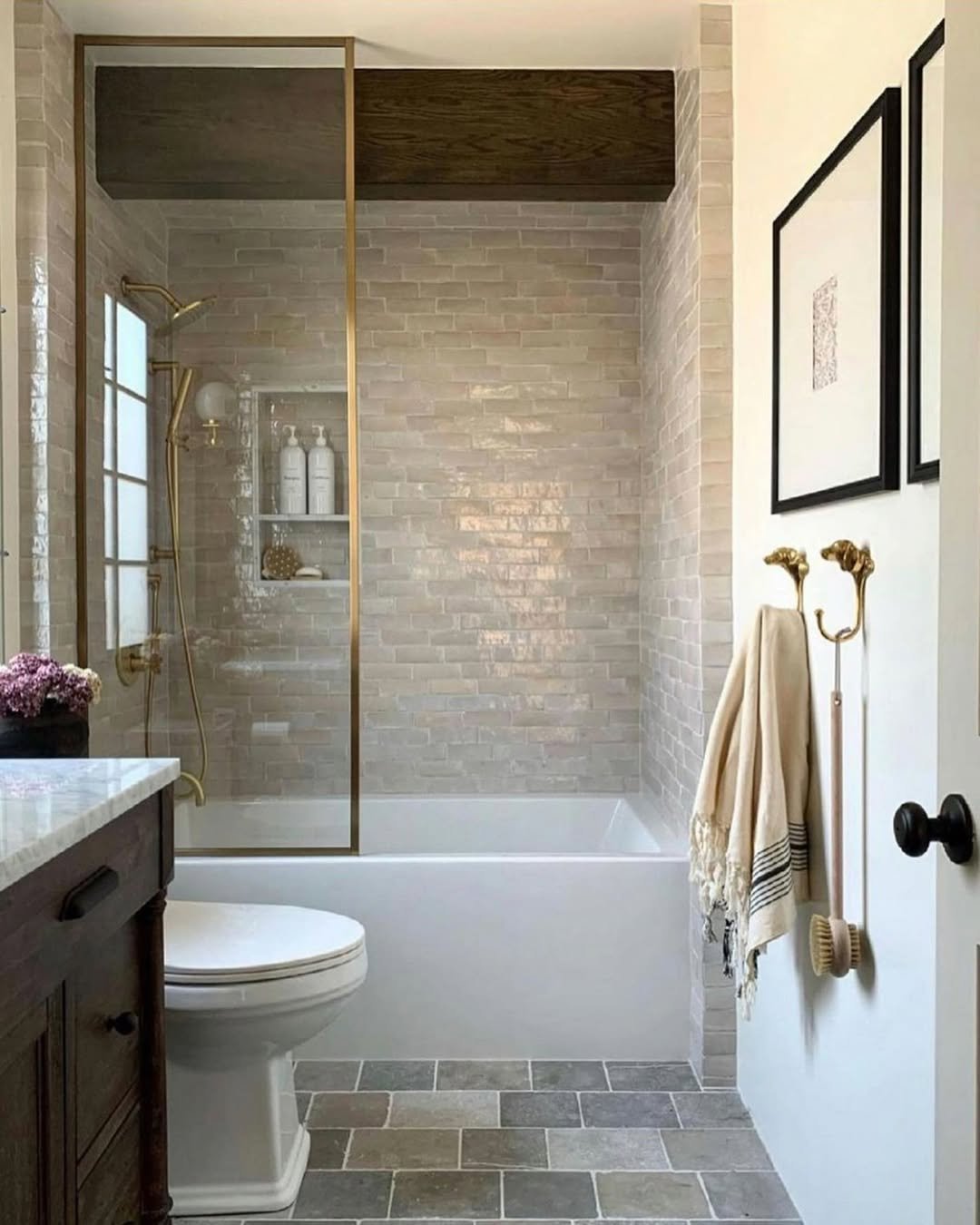 Glass Partition Instead of Shower Curtain