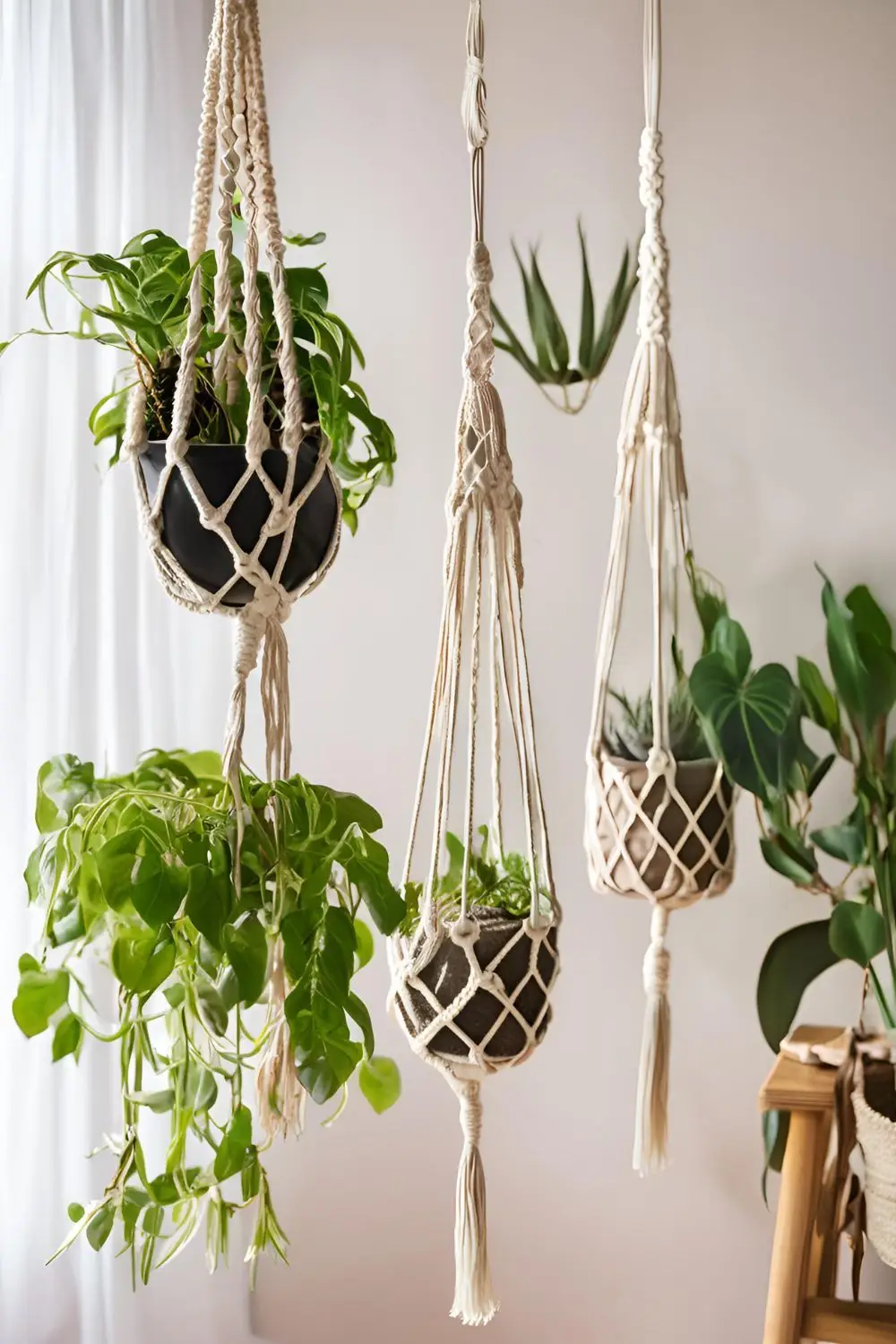 Nature-Inspired Green Boho Style Bedroom Ideas