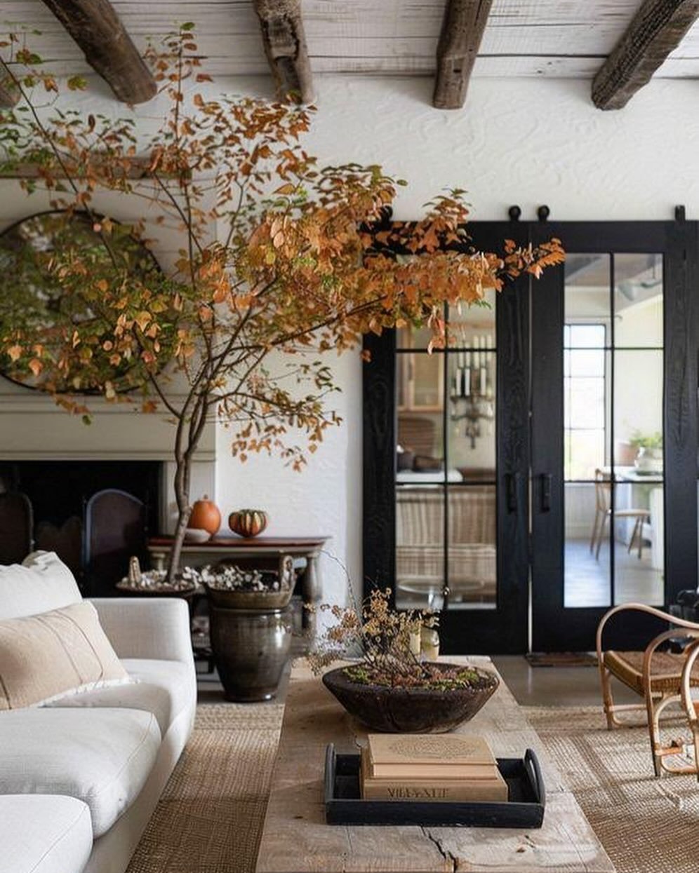 Seasonal Adaptability Eclectic Living Room