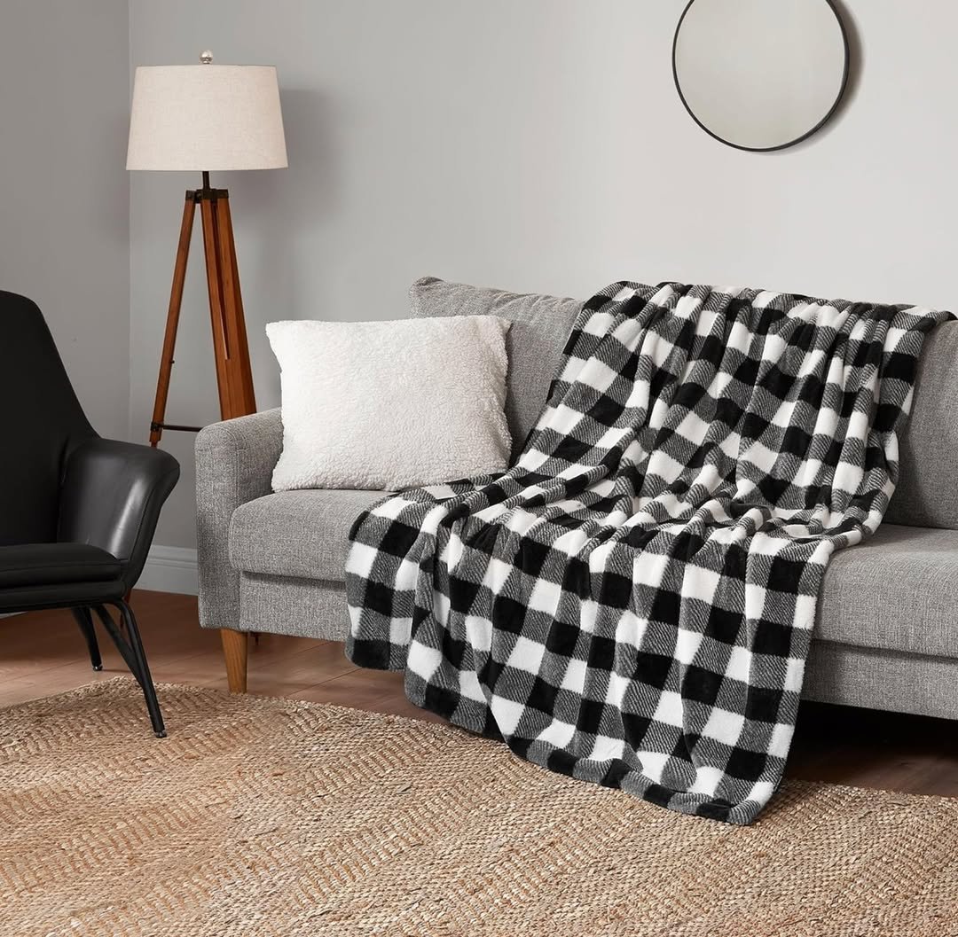 Cozy Plaid Throw Blankets Living Room