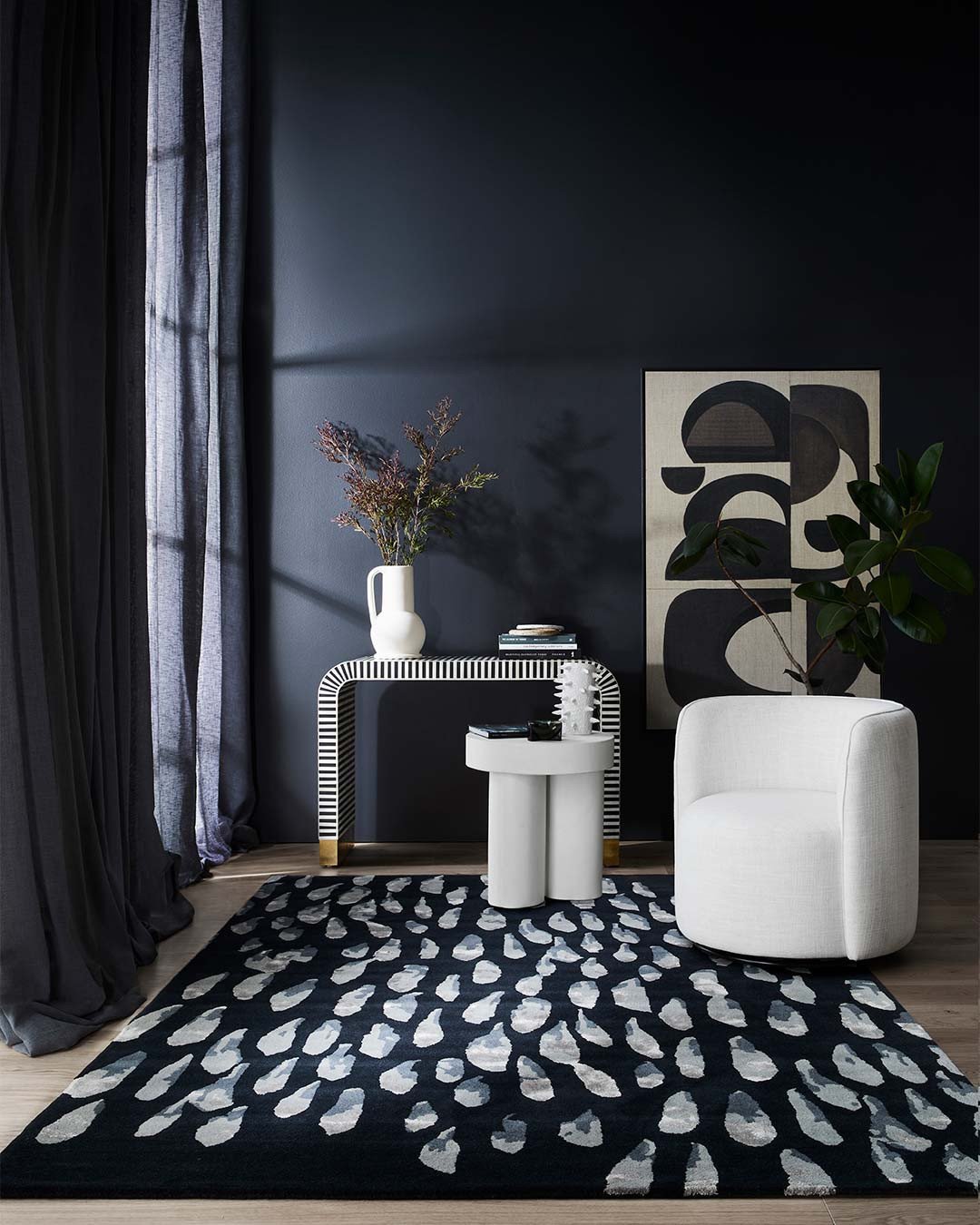 Dark Geometric Rugs