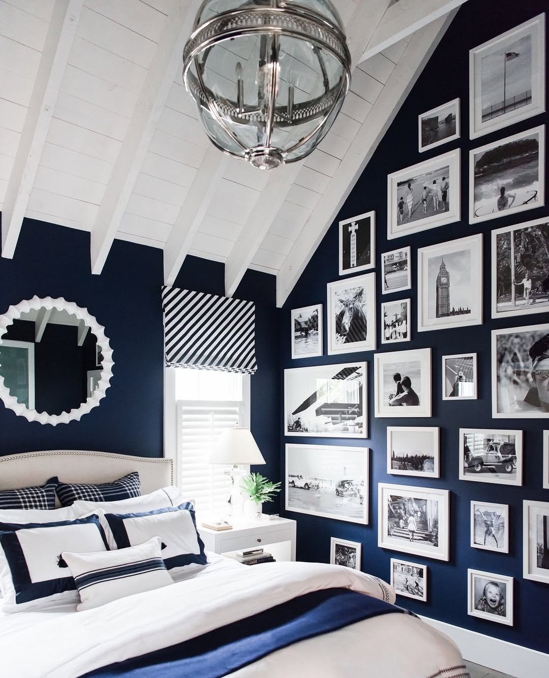 Gallery Wall for Beautiful Bedroom Wall Decor