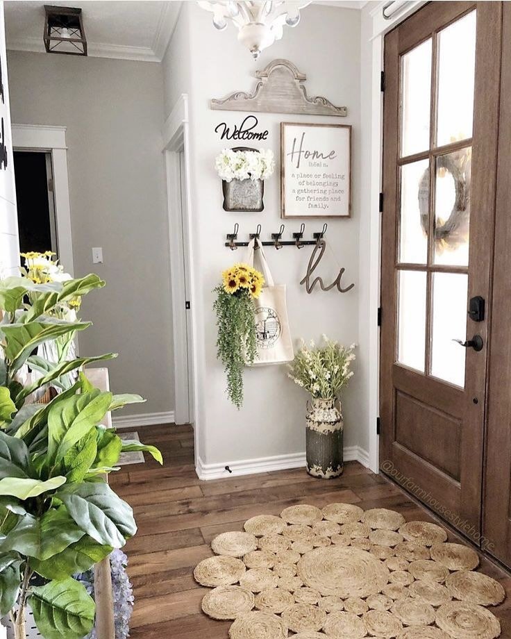 Clever Small Entryway Ideas