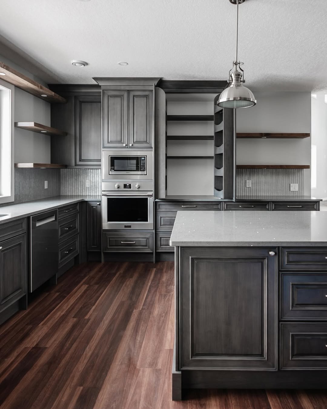 Vertical Interest in Kitchen Counters