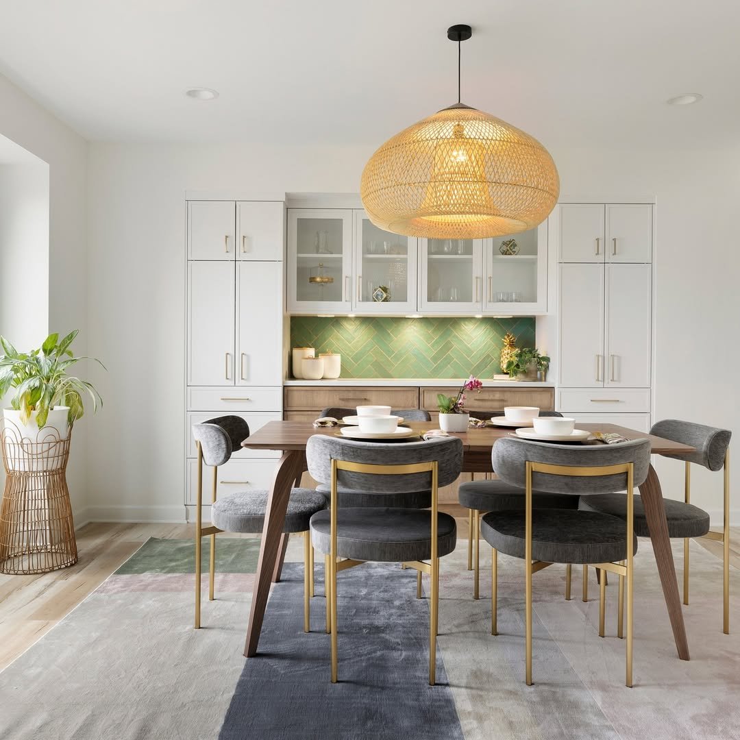 Built-in Shelving Dining Area Ideas