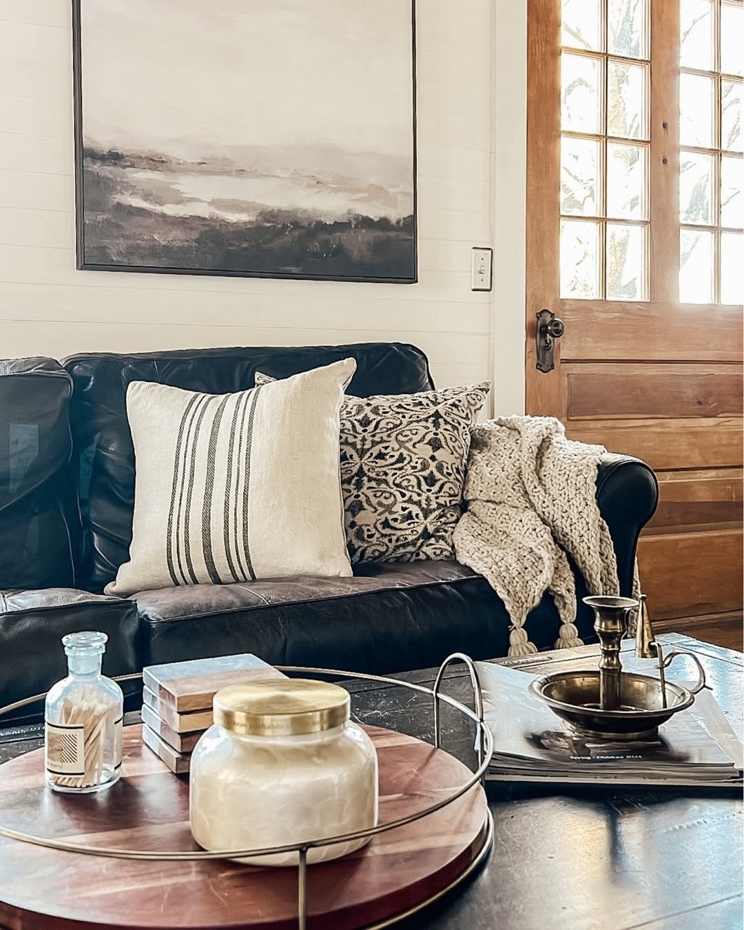Decorative Tray Styling in Girly Apartment