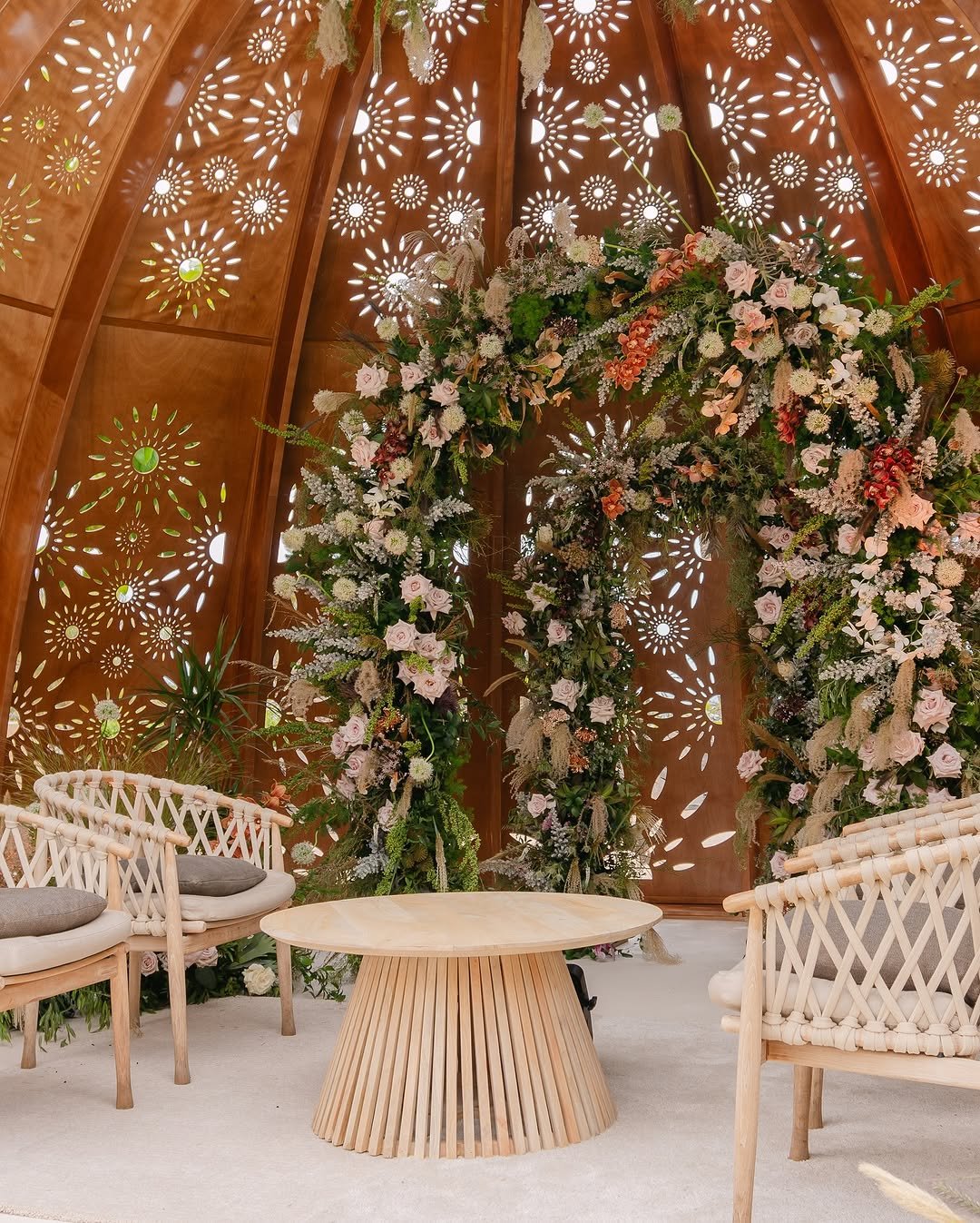 Gazebo Decorating Creative Table Centerpieces