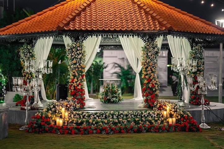 Gazebo Decorating Eco-Friendly Decor Choices