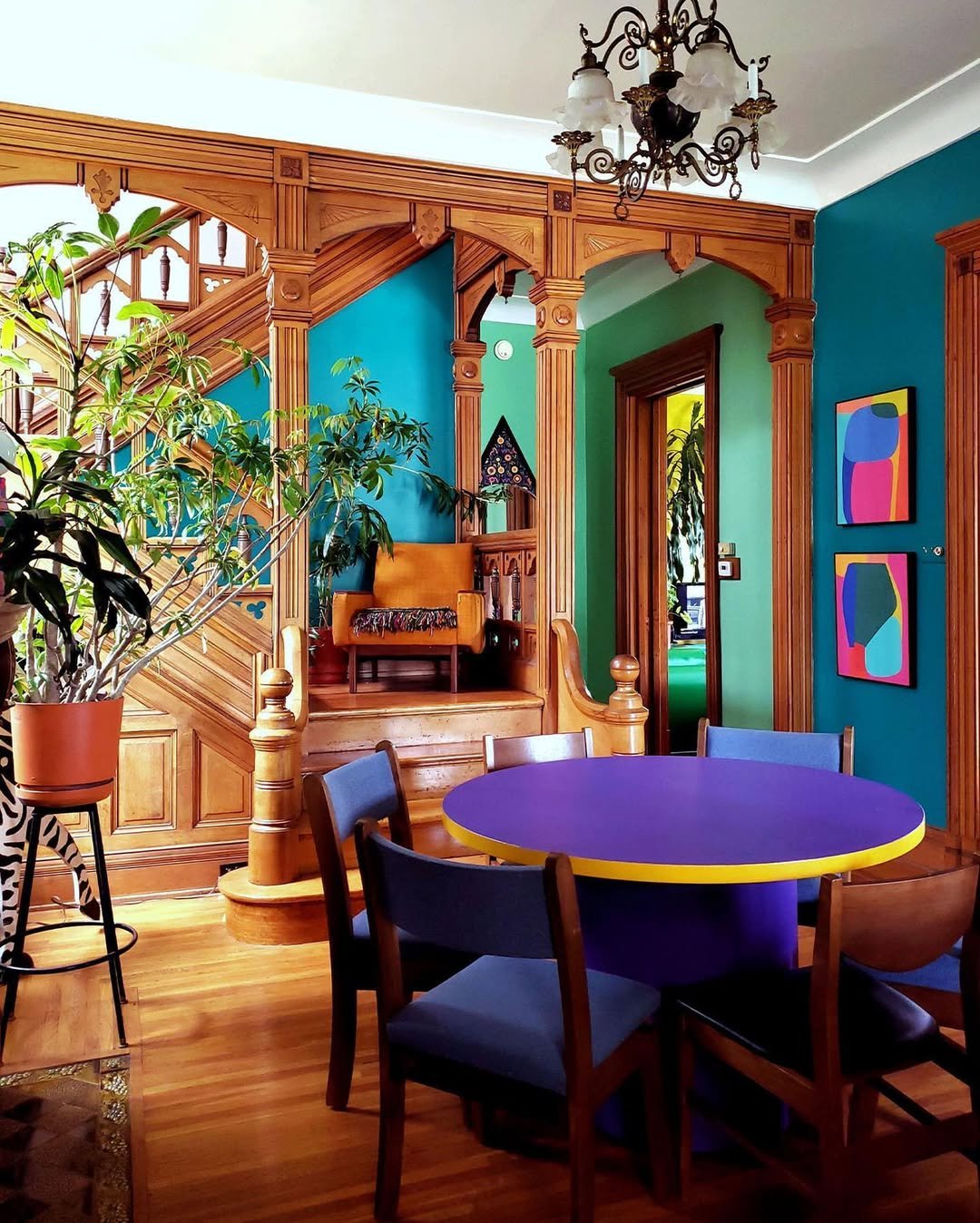 Pops of Color Dining Area Ideas