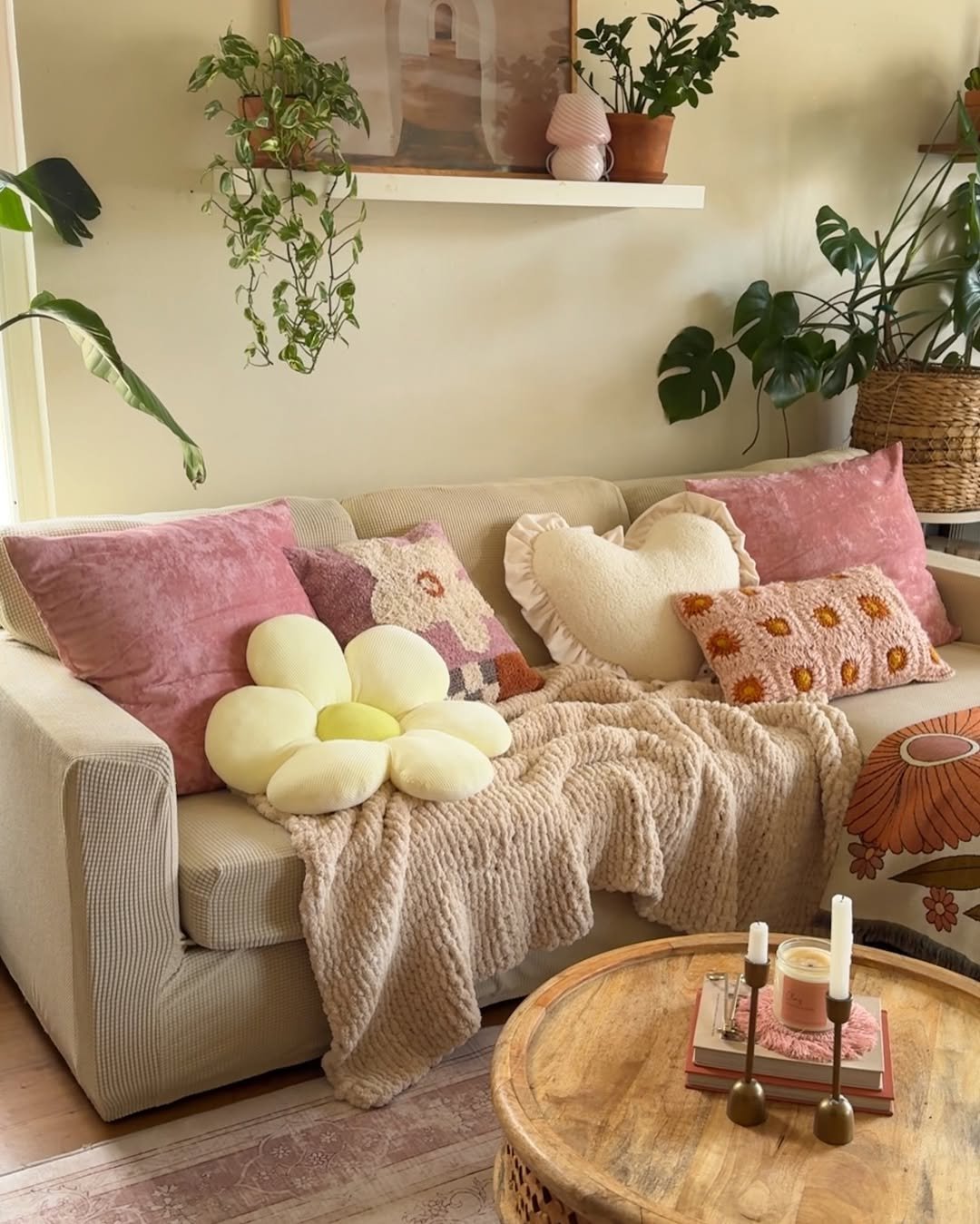 Throw Pillows Galore Girly Apartment