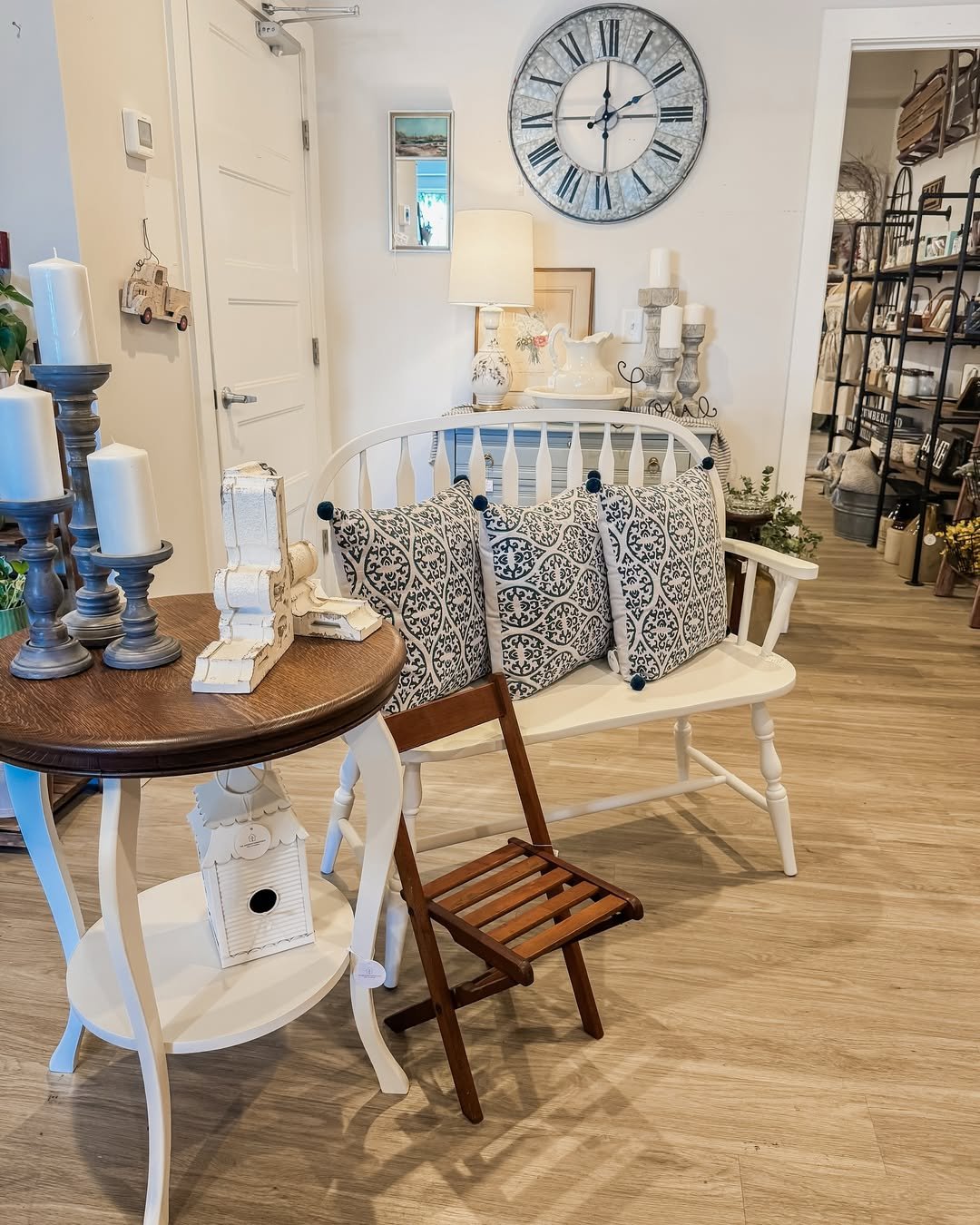Wall Clocks for Farmhouse Dining Room