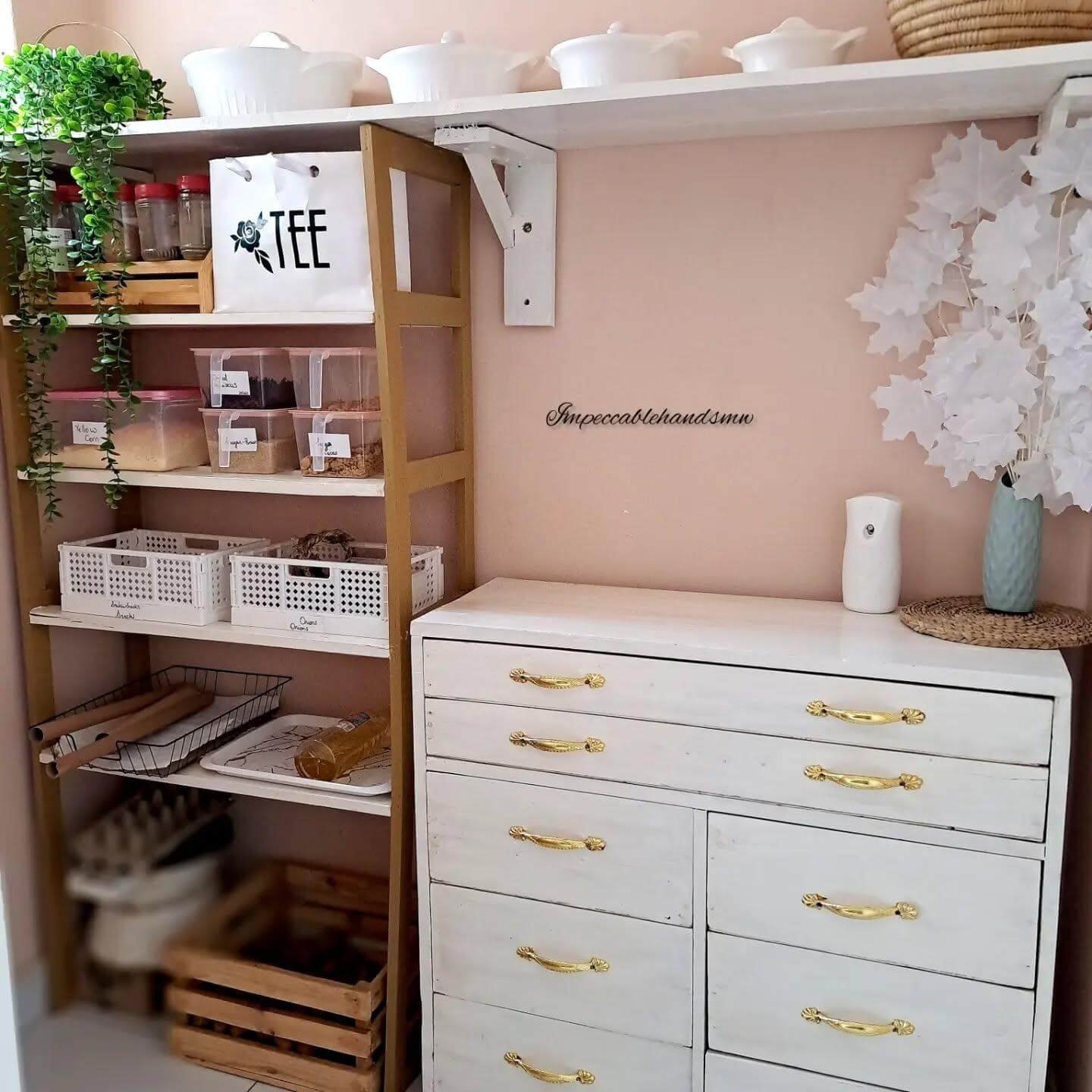 Labeled Jars Kitchen Spice Storage Ideas