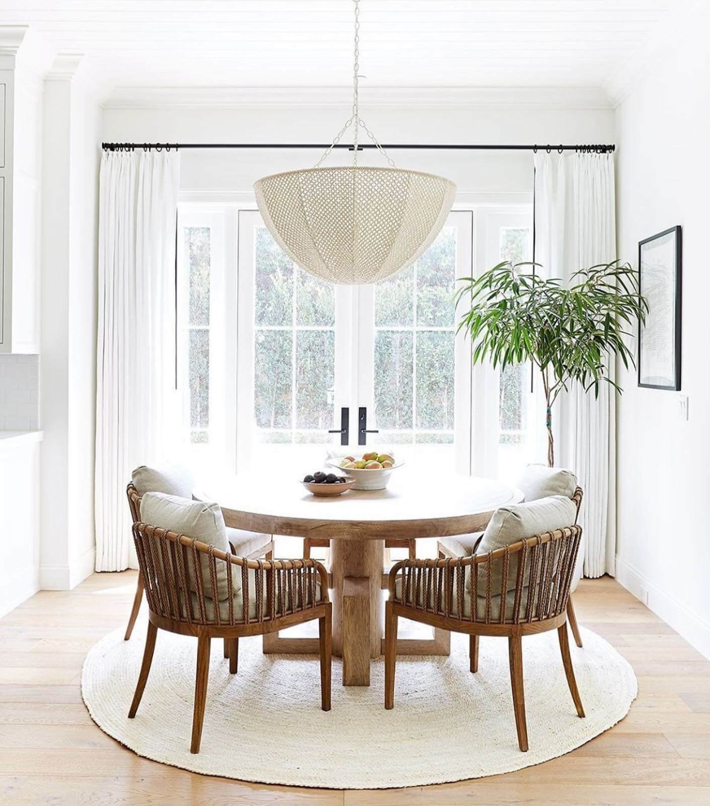 Keep It Breezy with Small Dining Room Ideas