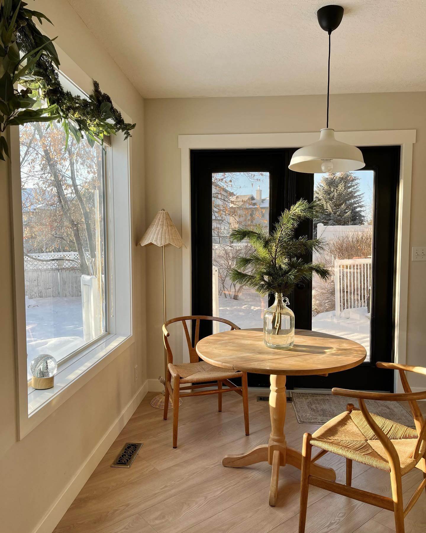 Scandinavian Warmth Small Dining Room Ideas