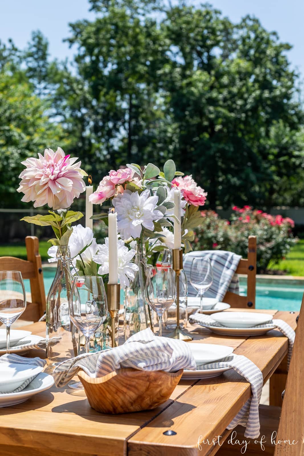 Outdoor Dining Table Decor Ideas for Memorable Family Gatherings