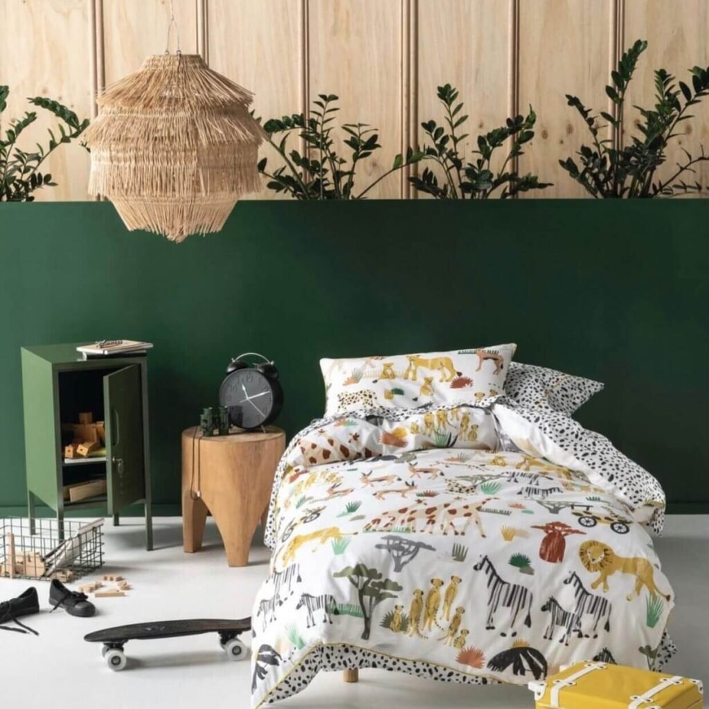  Bold Green Accent Wall for Sage Green Kids’ Bedroom Ideas