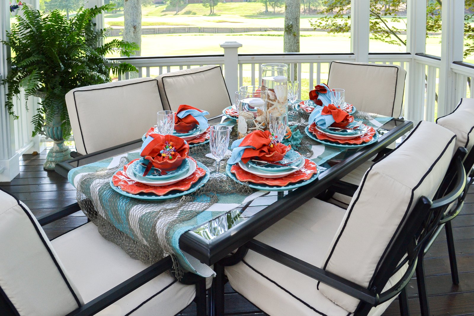 Cozy Outdoor Dining Table Decor Ideas for Bohemian Touch