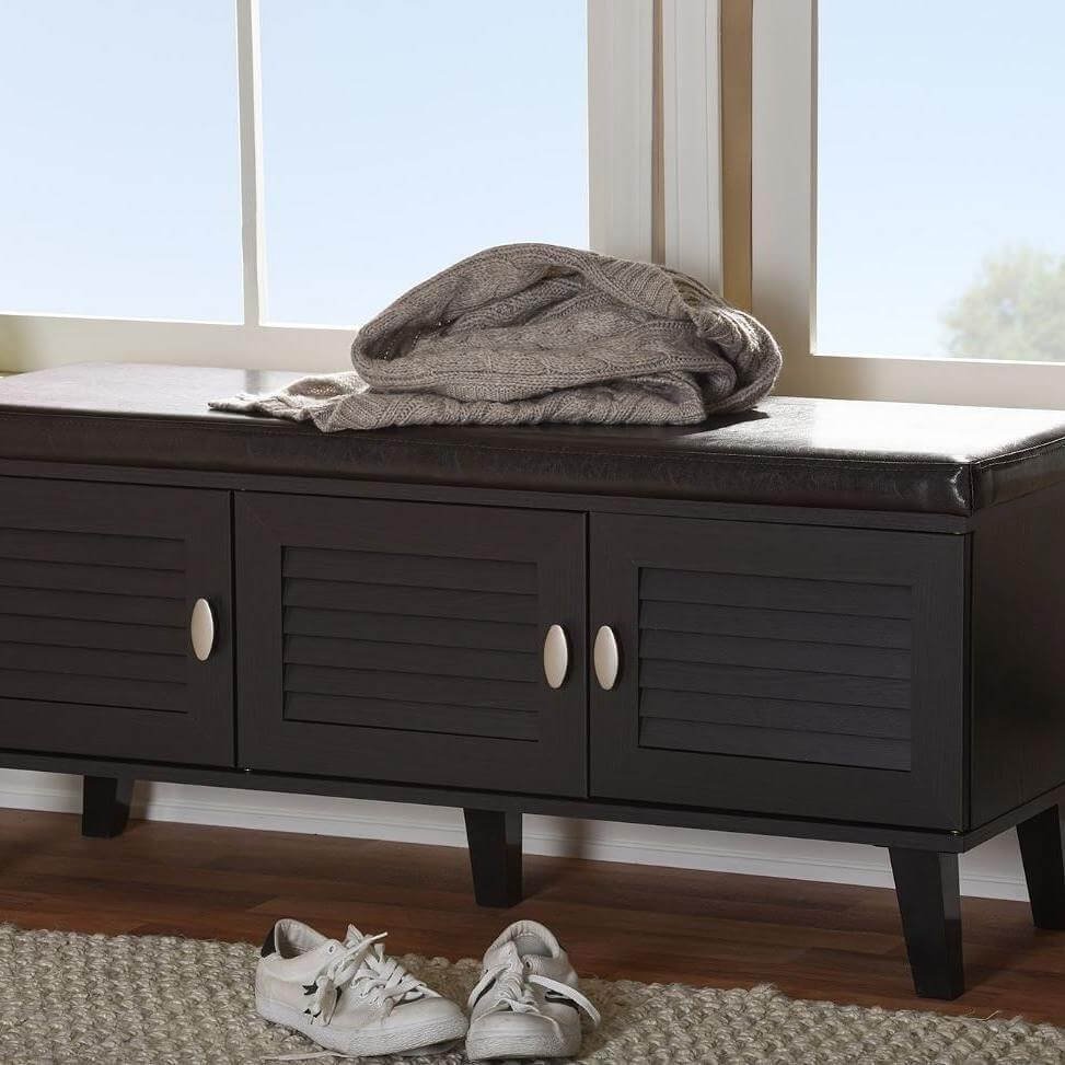 Dual-Purpose Entry Bench With Hidden Shoe Storage
