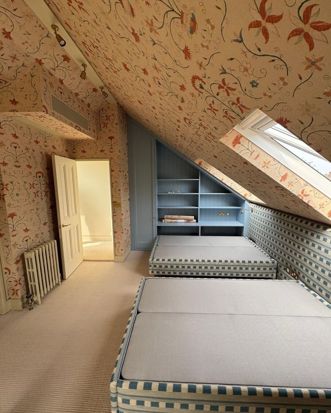 Low Attic Bedroom Ideas- Double Bed