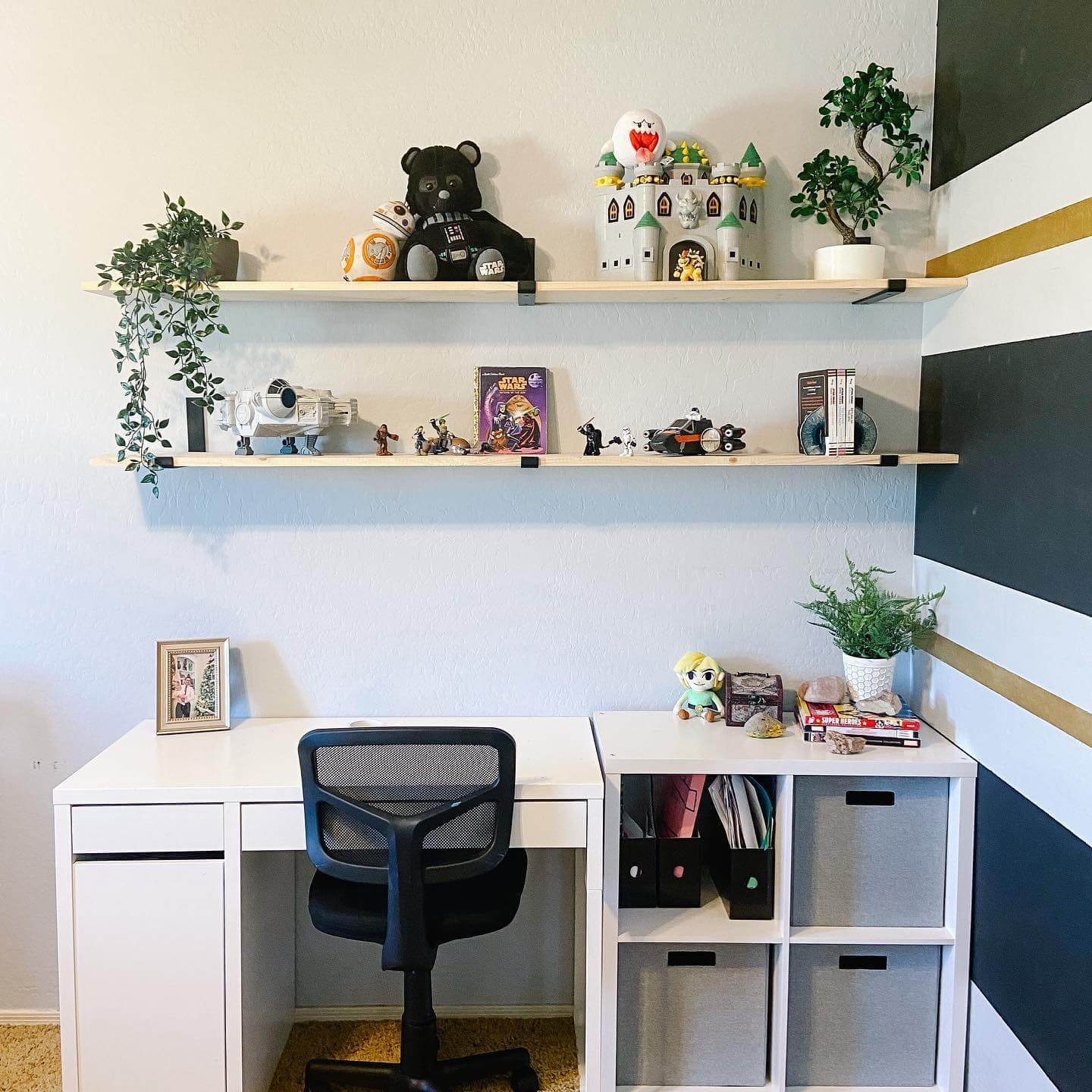 Kids’ Room Organization Floating Shelves for Flexible Display and Storage