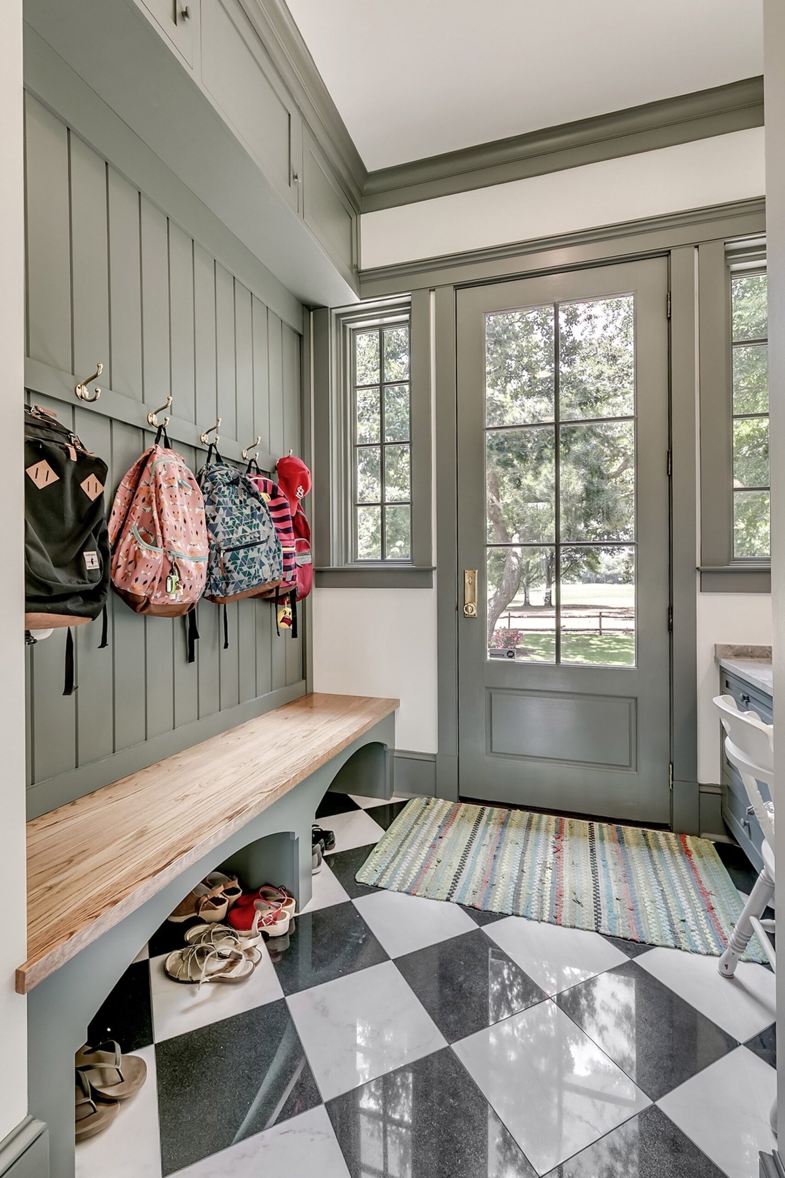 The Ultimate Guide to Stunning Entryway and Mud Room Ideas - Urban Chic