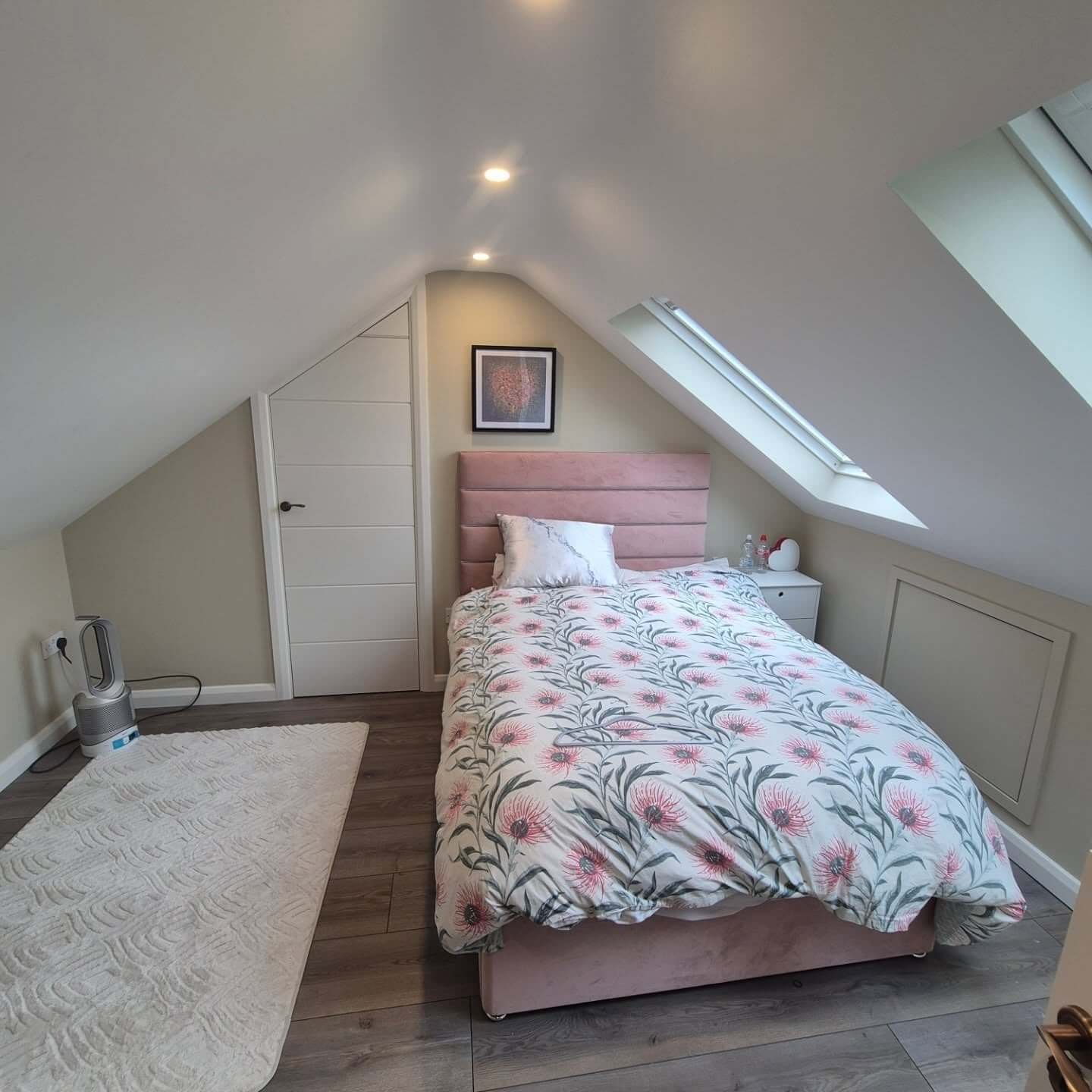 21 Low Attic Bedroom Ideas That Turn Cramped Spaces Into Cozy Retreats ...
