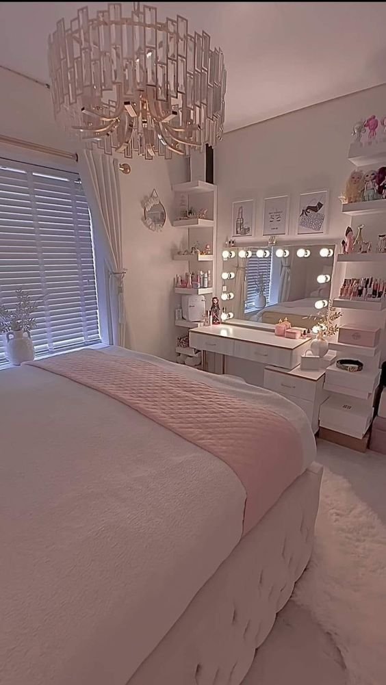 19+ Sumptuous Luxury Bedroom Decor Ideas