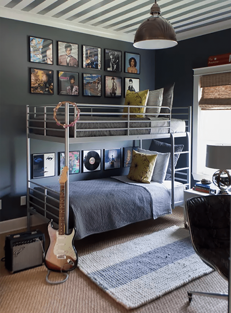 Moody Teen Girl Bedroom Creative Workstation