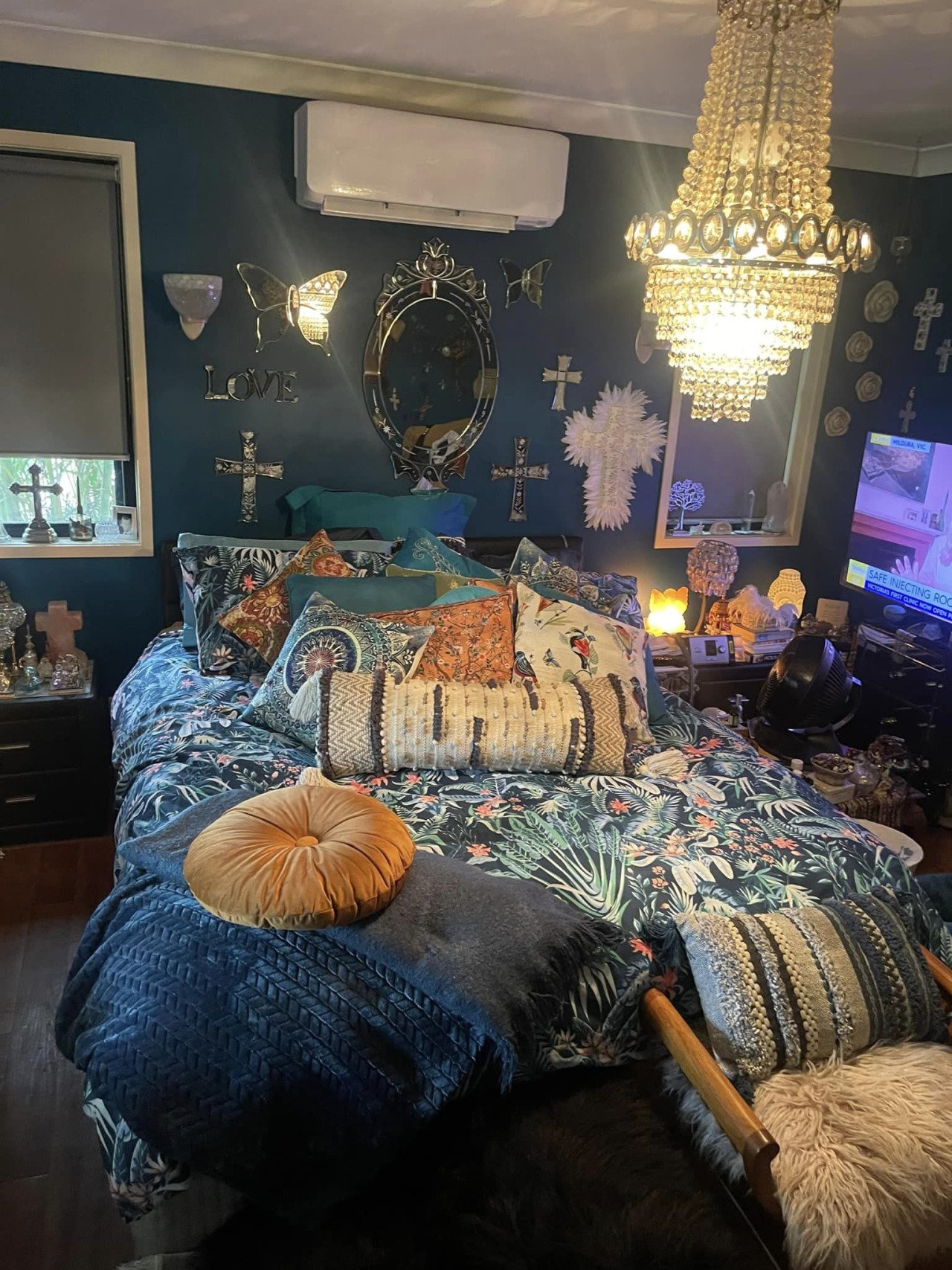Moody Maximalist Bedroom Inspirations Chic and Cozy