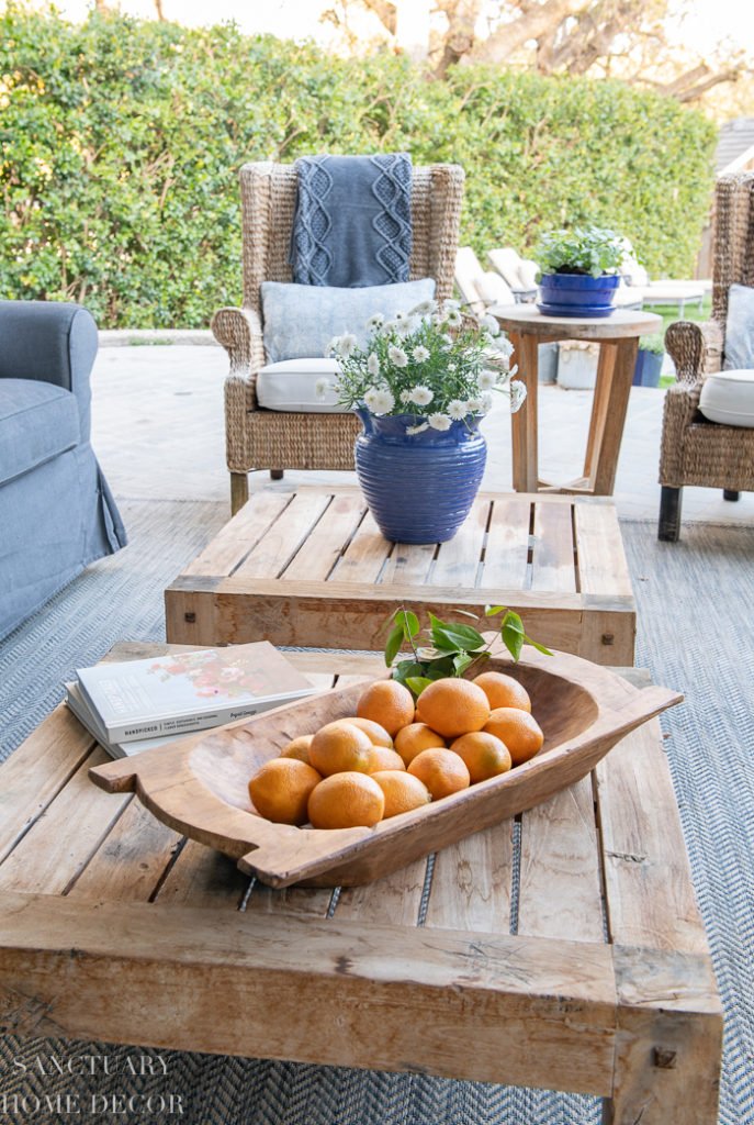 Seasonal Decorations for Outdoor Coffee Table Decor