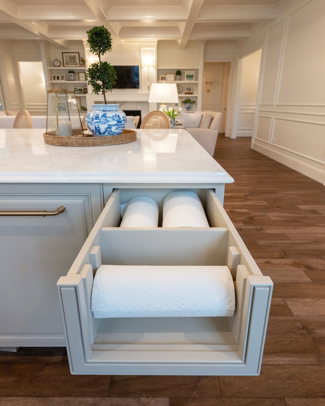 Modern Paper Towel Solution for Modern Kitchen Decor