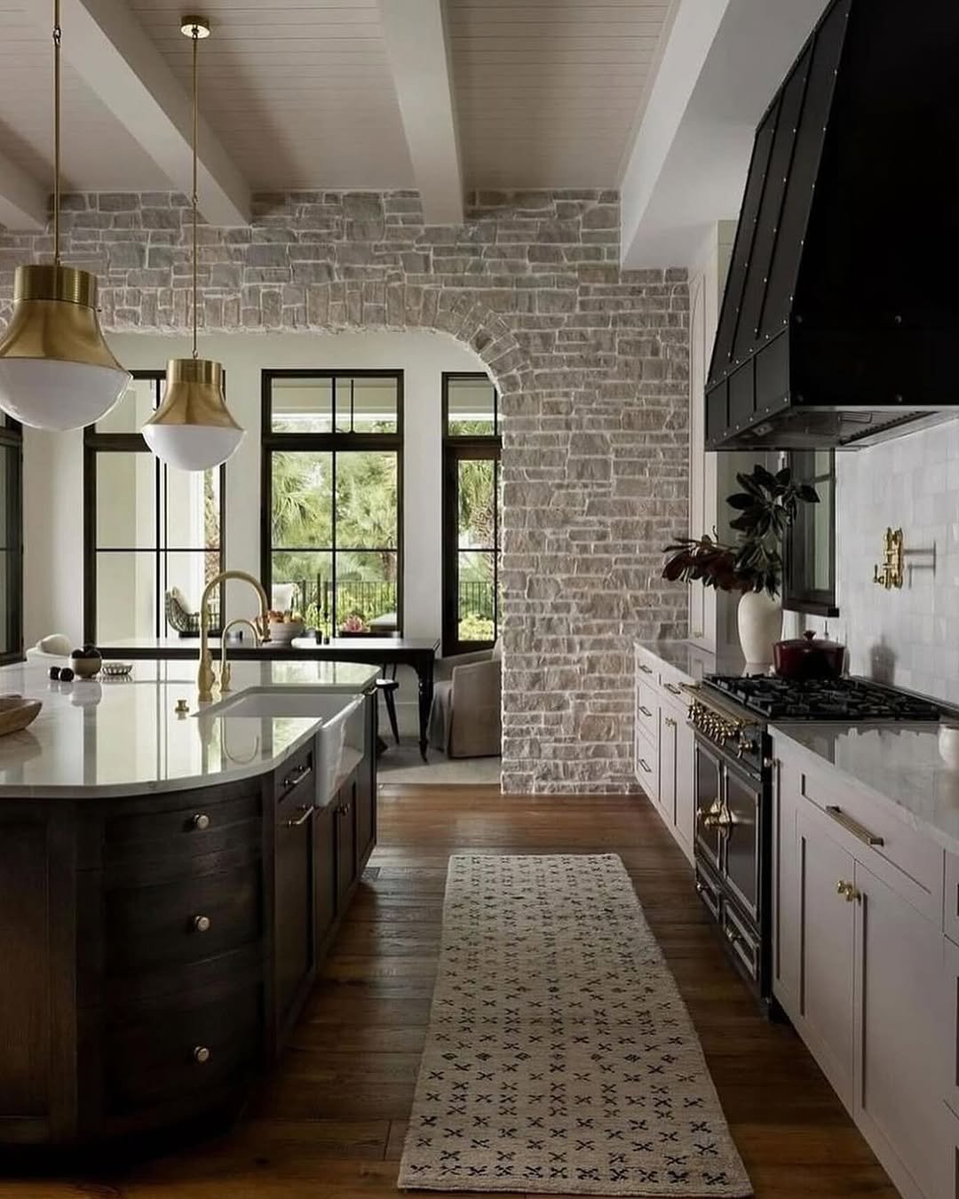 Vintage-Modern Mix for Kitchen Counter Styling