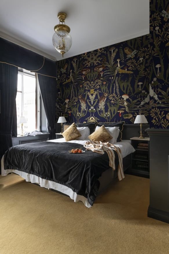 Dramatic Moody Bedroom Wallpaper Designs Gothic Romance