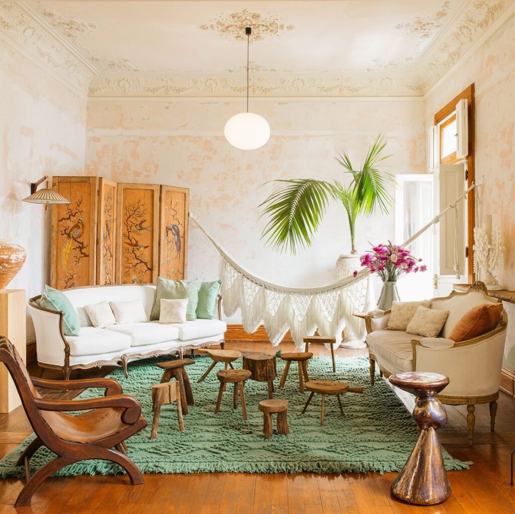 Lounge Room Artistic Expression