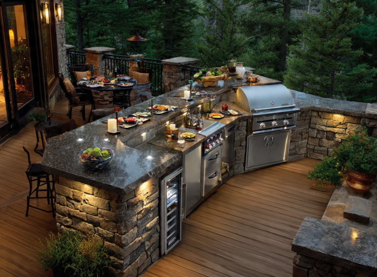 Outdoor Kitchen Island Ideas